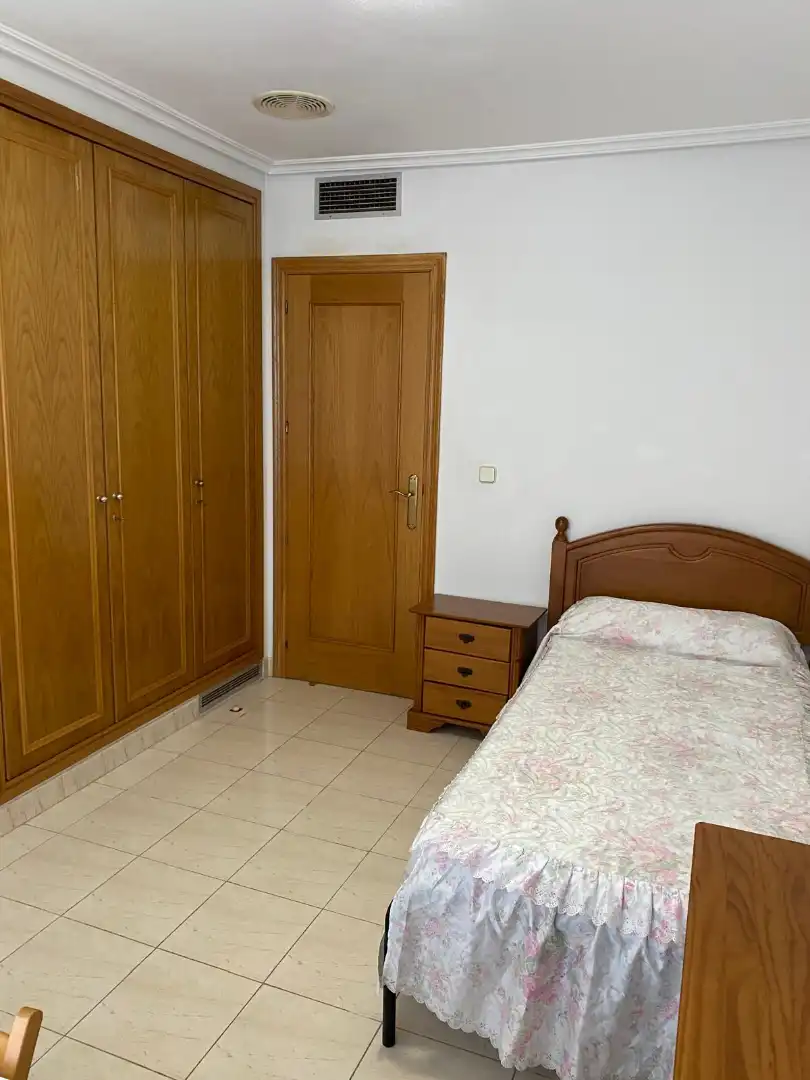 Habitación de Piso para compartir en Centro