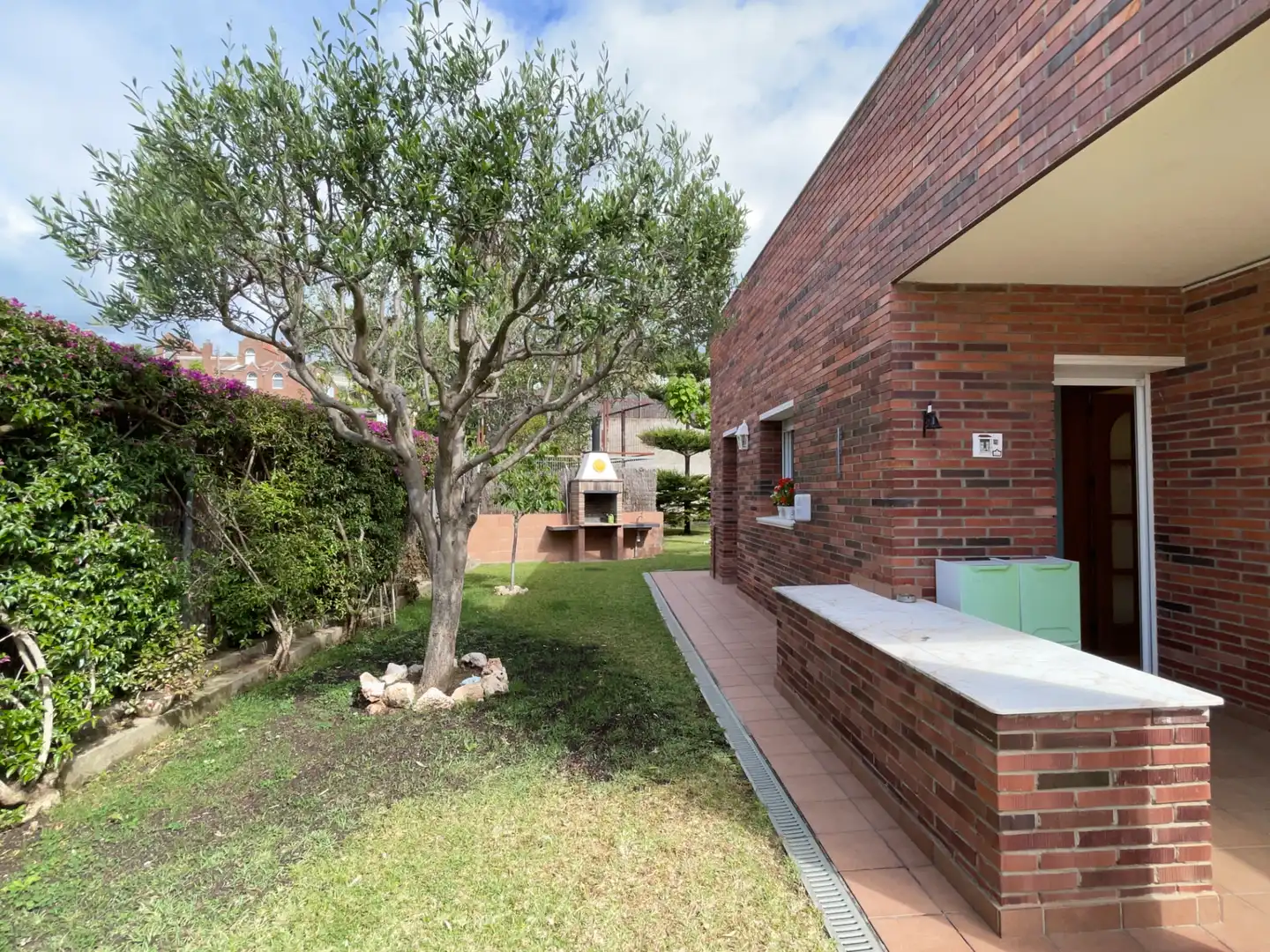Terrassa de Casa o xalet en venda en Sant Vicenç de Montalt amb Aire condicionat, Calefacció i Jardí privat