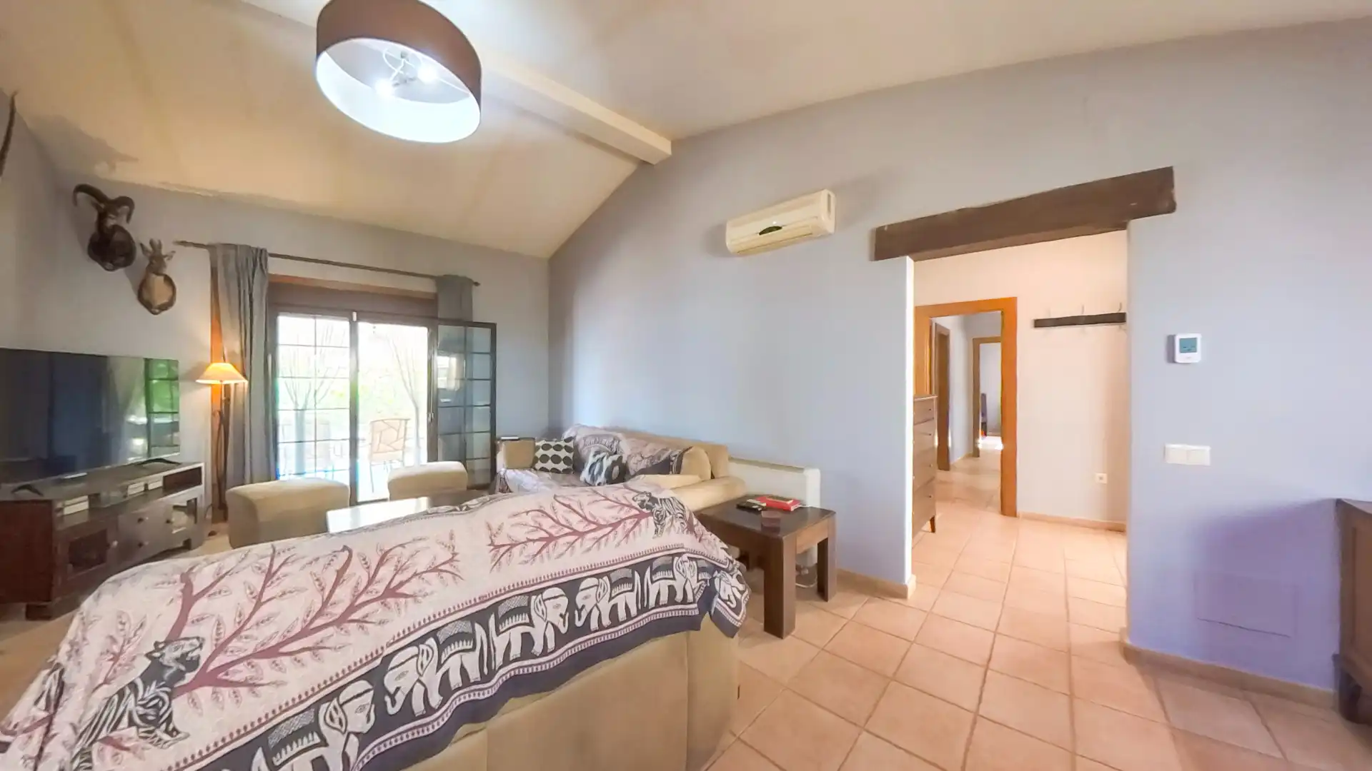 Sala d'estar de Casa o xalet en venda en Galapagar amb Aire condicionat, Jardí privat i Forn