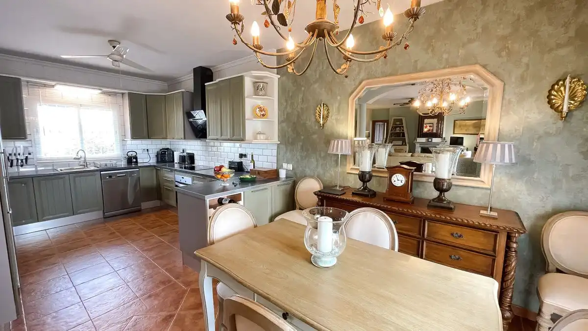 Kitchen of Houses for sale in Coín  with Air Conditioner, Storage room and Furnished