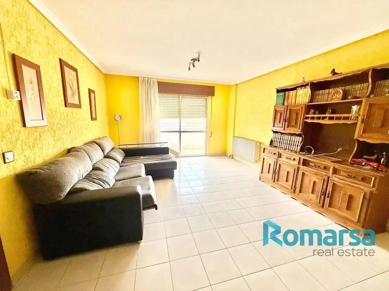 Vista exterior de Piso en venta en El Barraco  con Terraza y Amueblado