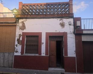 Vista exterior de Casa adosada en venda en Gibraleón