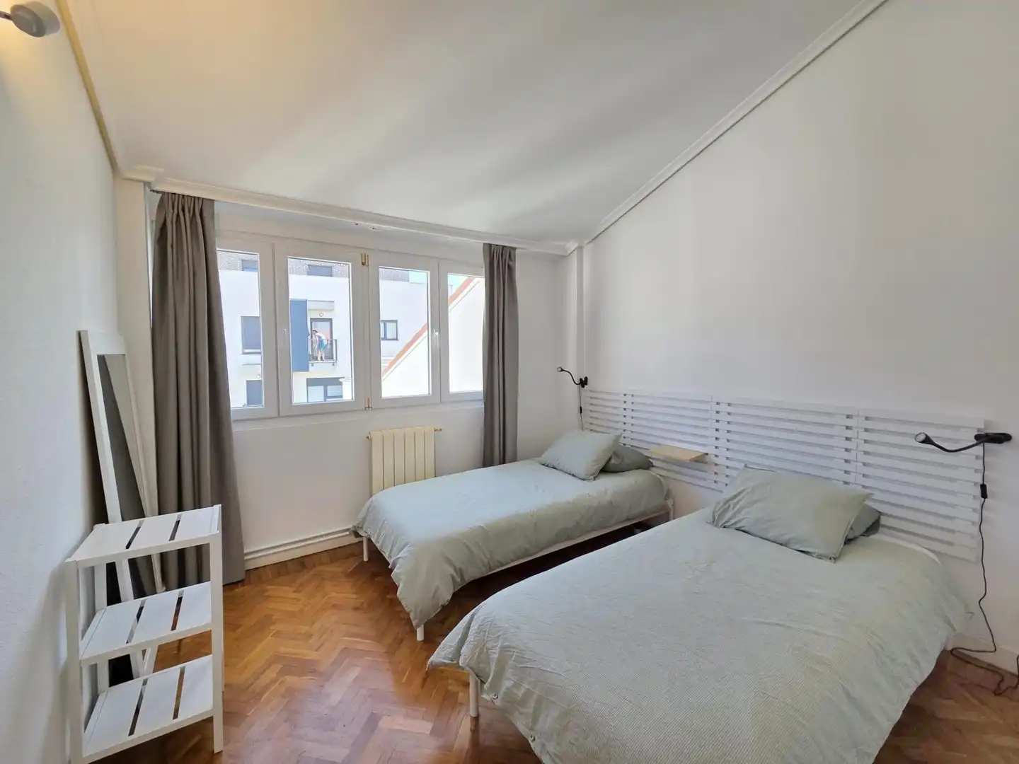 Bedroom of Attic for rent in Santa Cruz de Bezana  with Private garden, Parquet flooring and Terrace