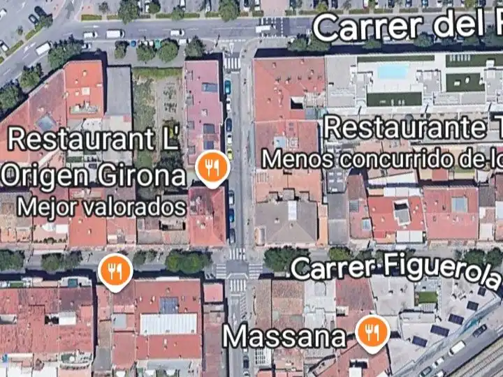 Exterior view of Commercial properties for rent in Girona  with Air Conditioner, Heating and Terrace