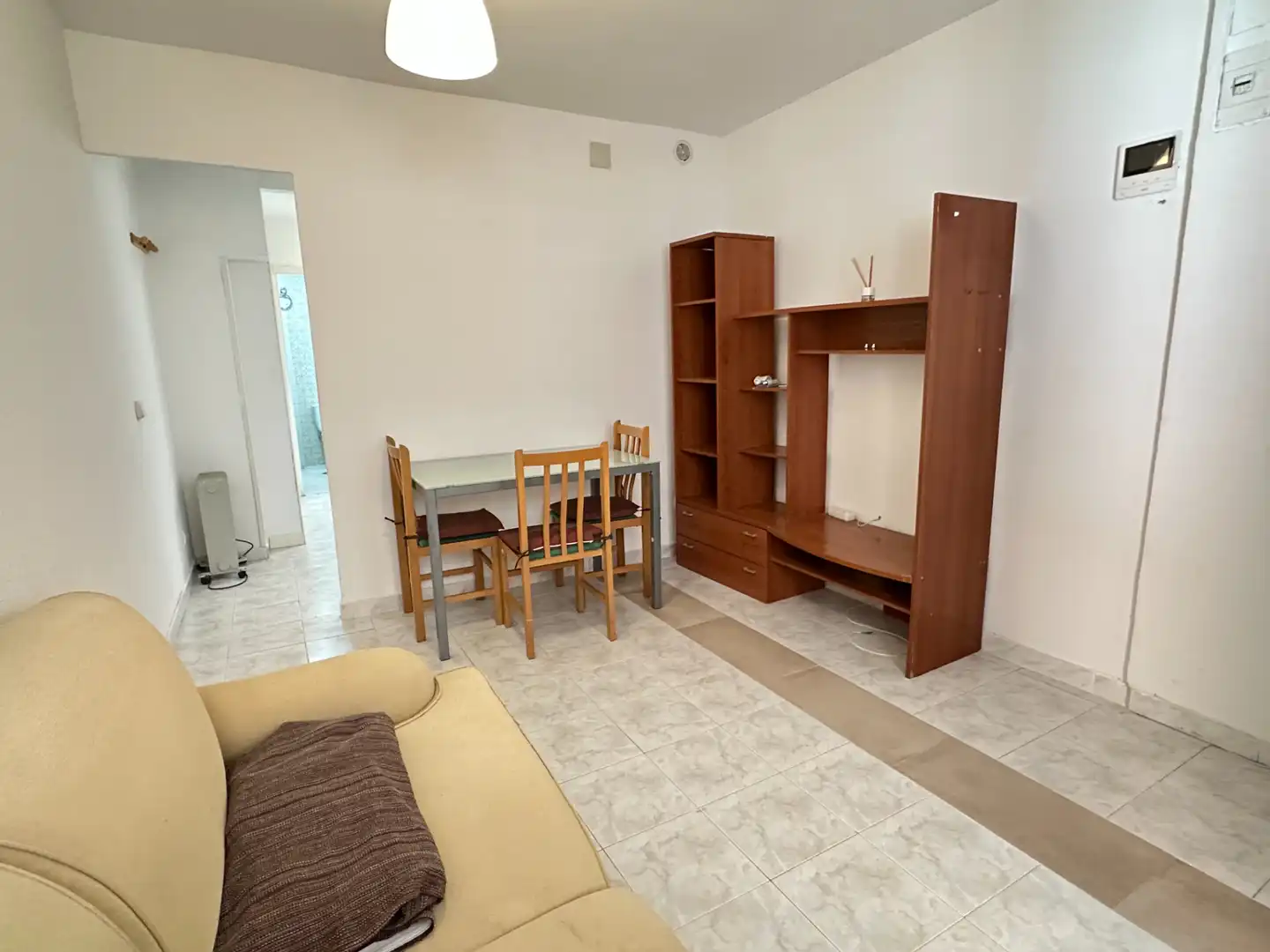 Sala de estar de Apartamento en venta en Madrid con Calefacción, Amueblado y Lavadora