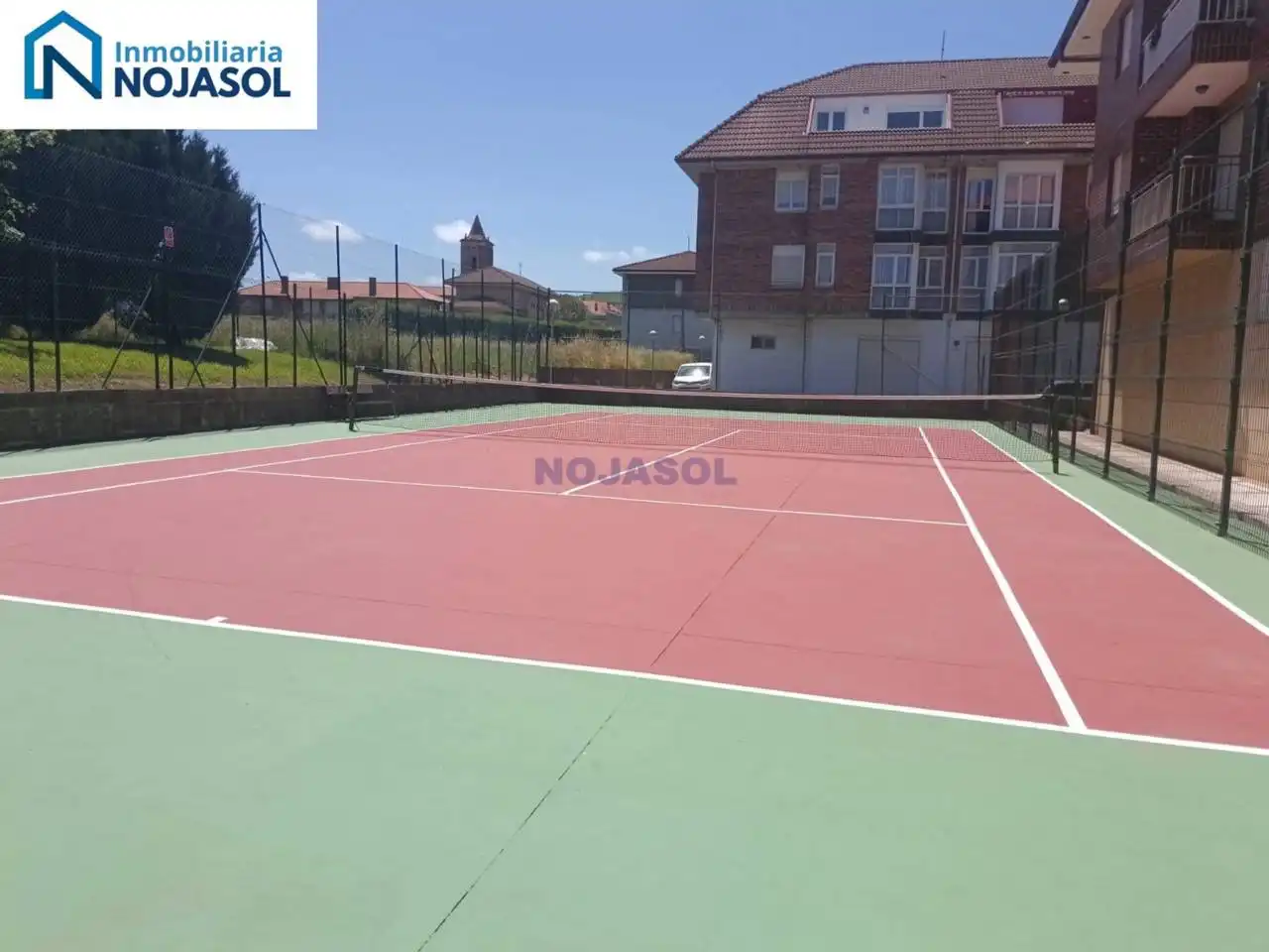 Parking de Apartamento en venta en Bareyo con Calefacción, Terraza y Trastero
