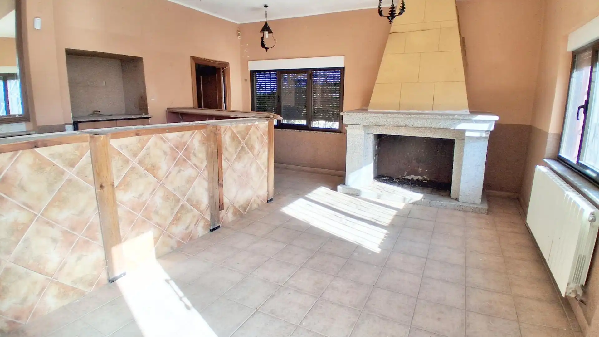 Commercial properties for sale in Vecinos