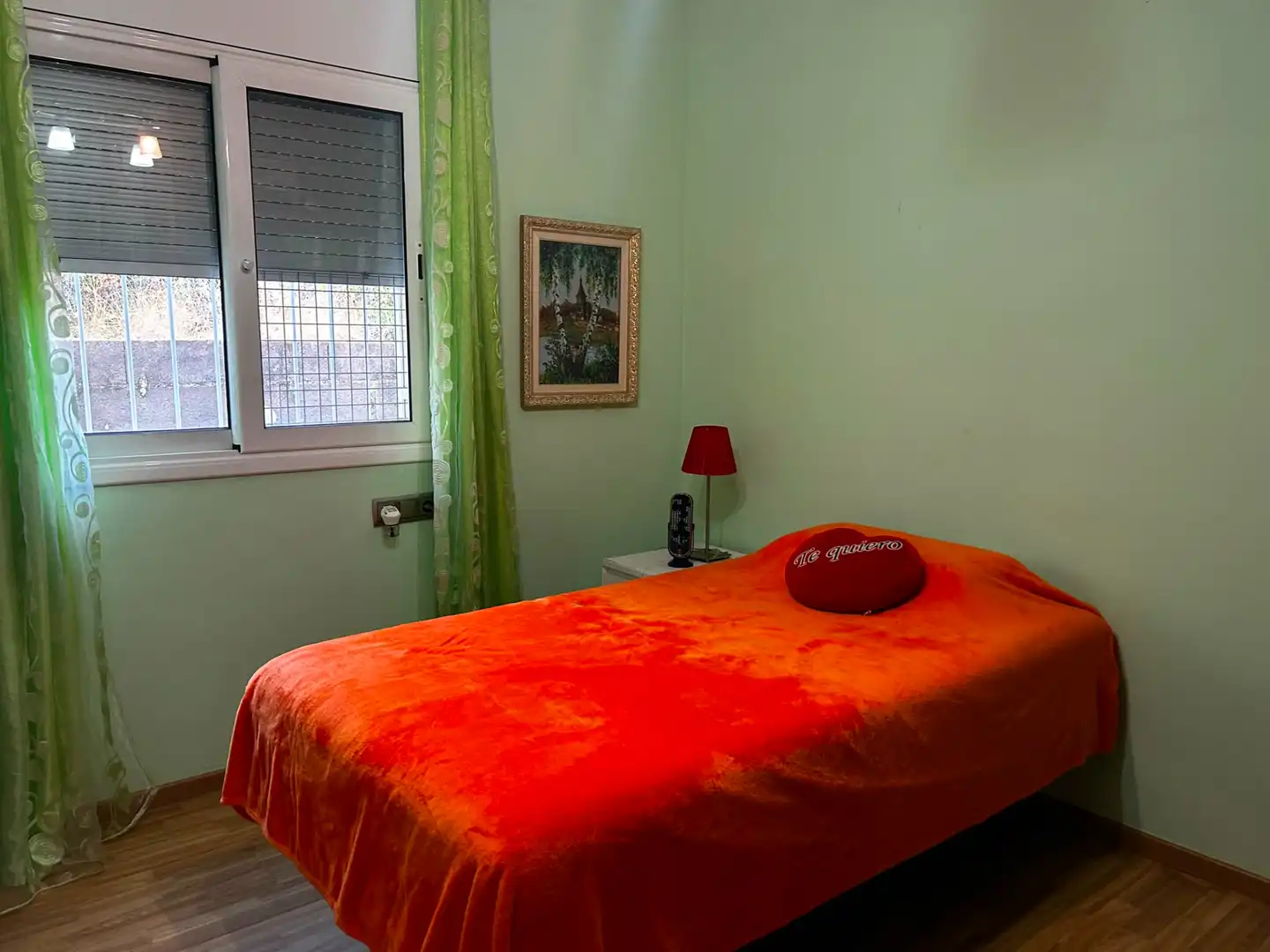 Dormitori de Casa o xalet en venda en Tordera amb Jardí privat i Terrassa