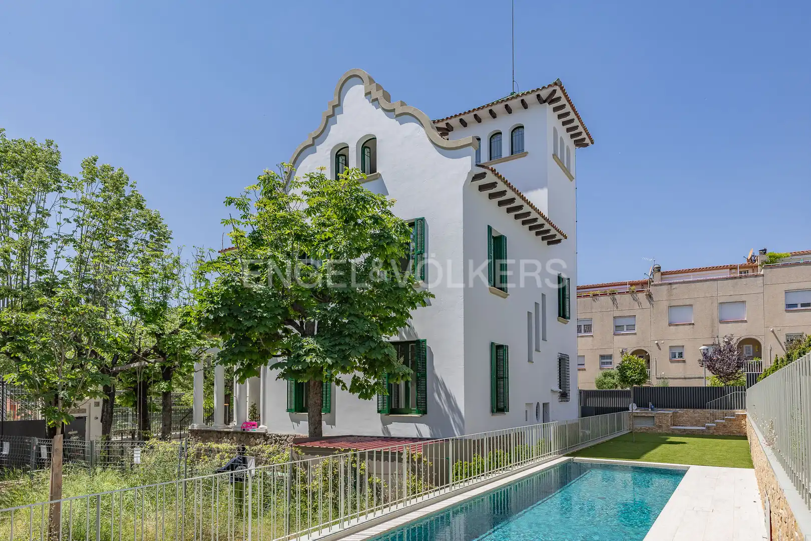 Exterior view of Houses for rent in Sant Cugat del Vallès  with Air Conditioner, Heating and Private garden