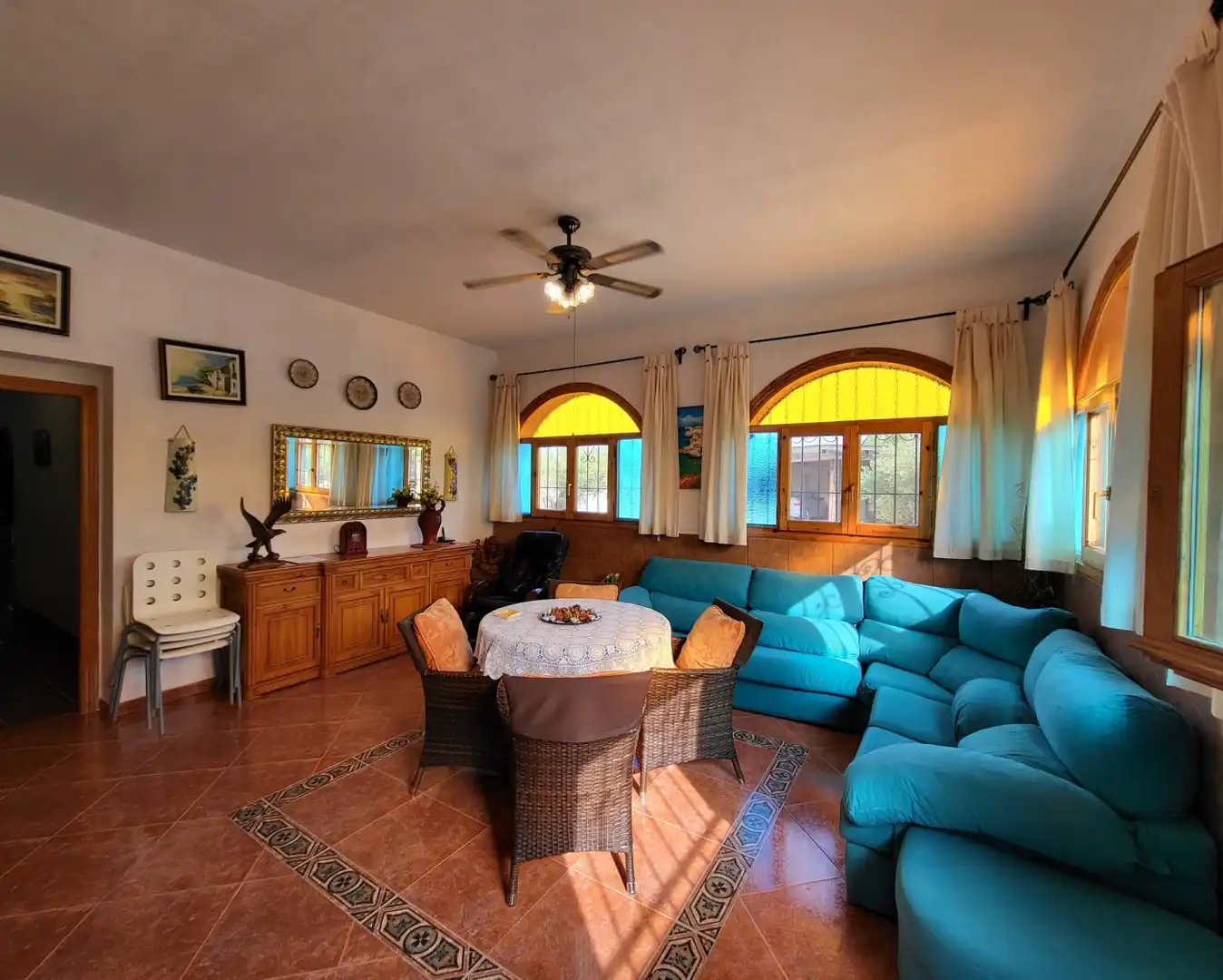 Sala d'estar de Finca rústica en venda en L'Ametlla de Mar  amb Jardí privat, Terrassa i Traster