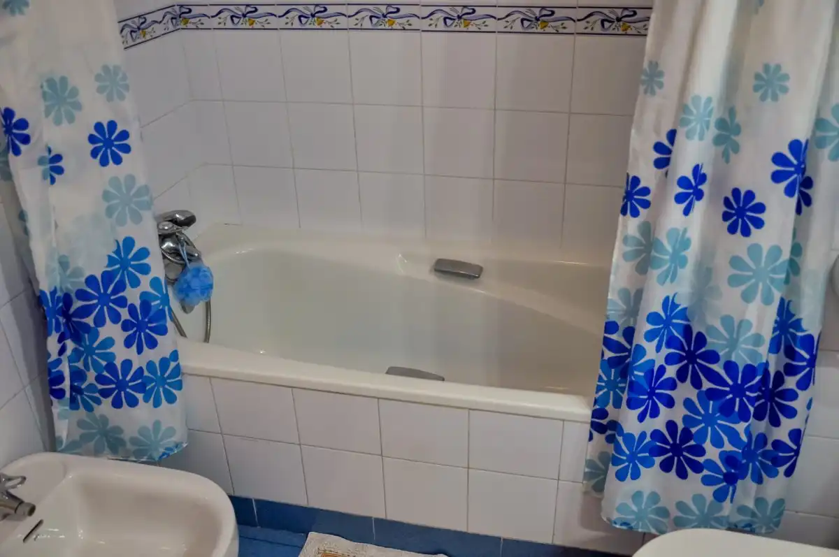 Bathroom of Flat for sale in Málaga  with Balcony