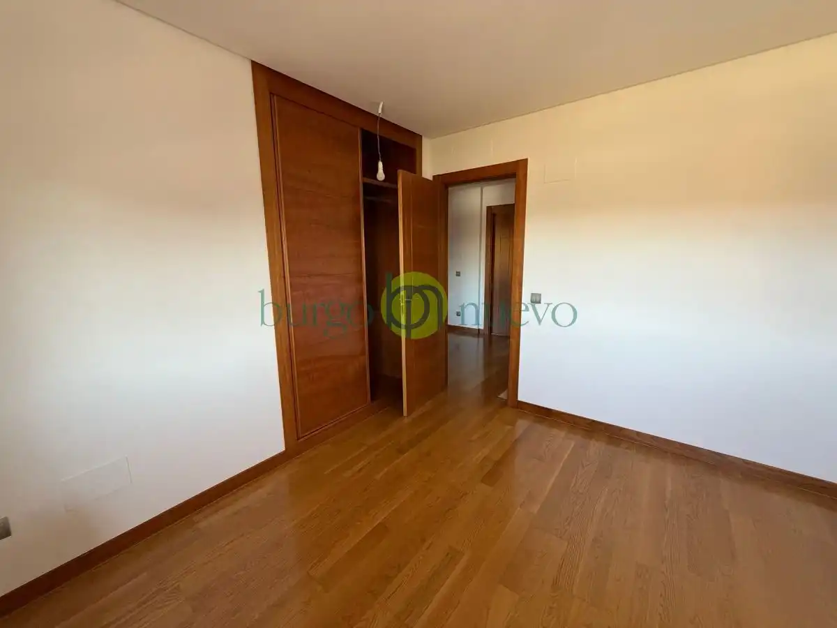Villa mit Terrasse zur Miete in Calle Monte San Isidro, imagen 31