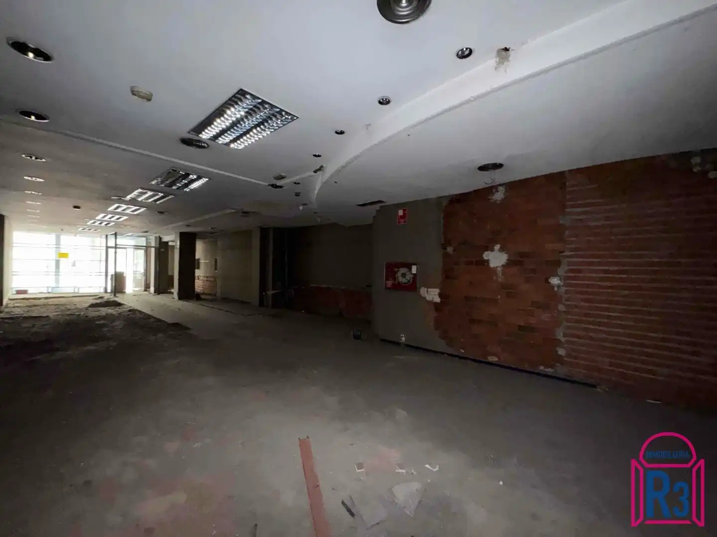 Business premises to rent in Ramiro Valbuena, imagen 24