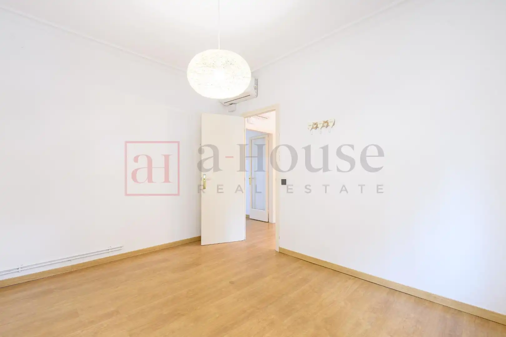 Habitación de Piso en venta en Barcelona con Aire acondicionado, Calefacción y Parquet