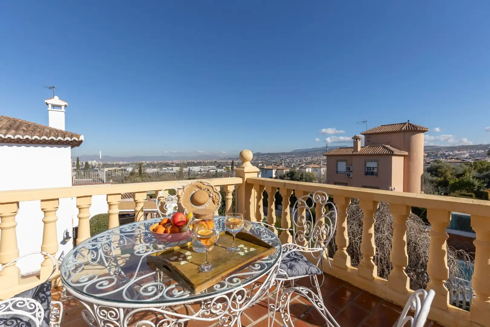 Terrassa de Casa o xalet en venda en La Zubia amb Aire condicionat, Calefacció i Jardí privat