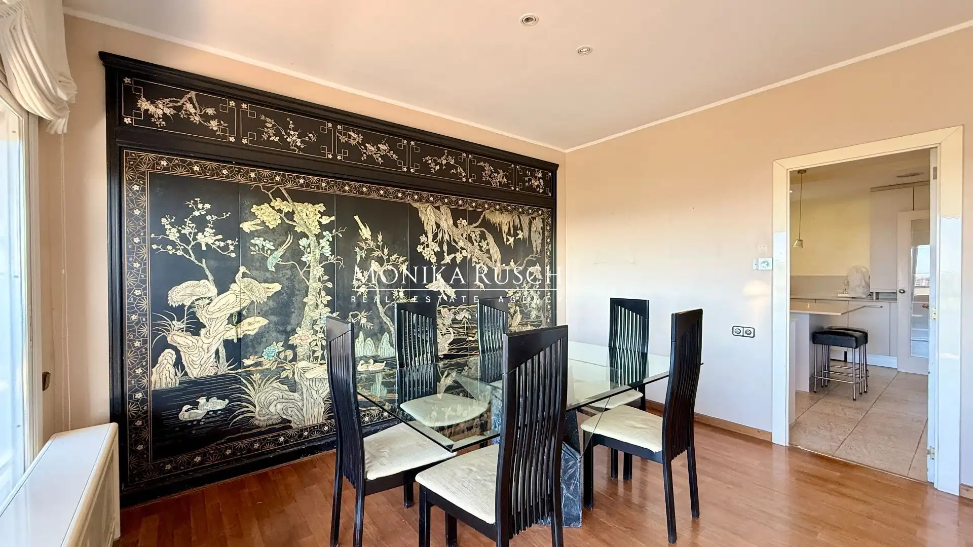 Comedor de Piso en venta en Barcelona con Calefacción, Terraza y Trastero