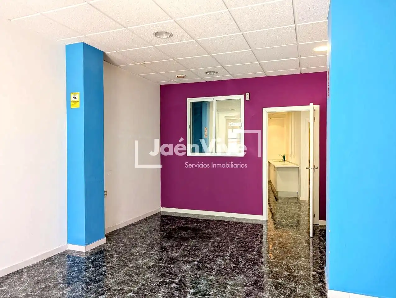 Local de lloguer en Jaén amb Aire condicionat