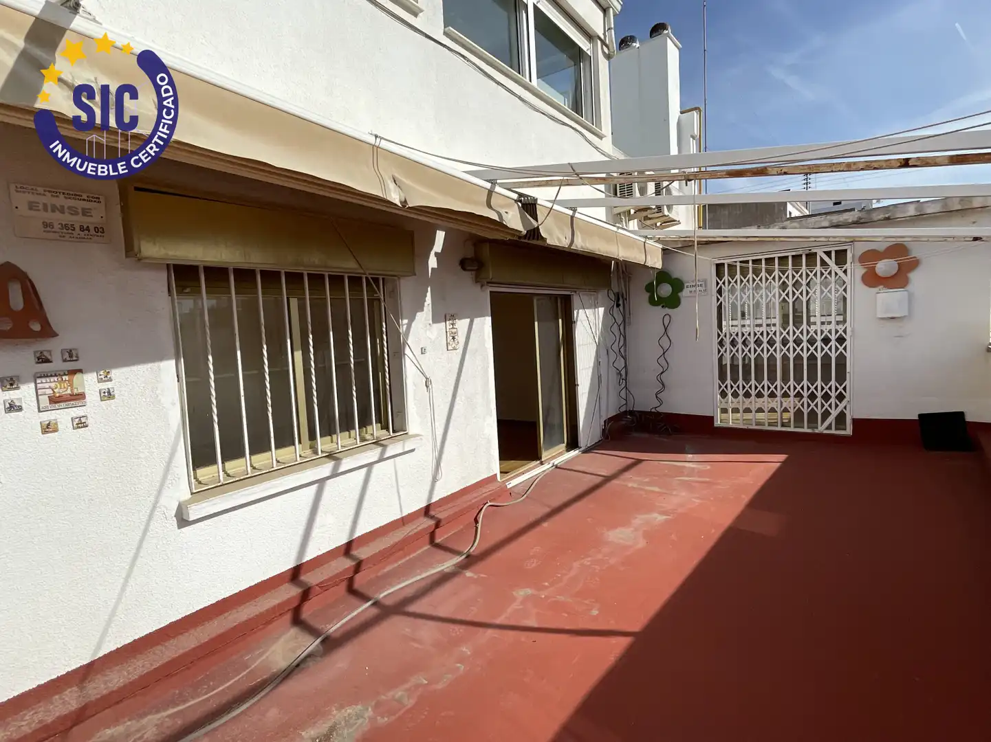 Vista exterior de Àtic en venda en Valencia amb Aire condicionat, Calefacció i Parquet