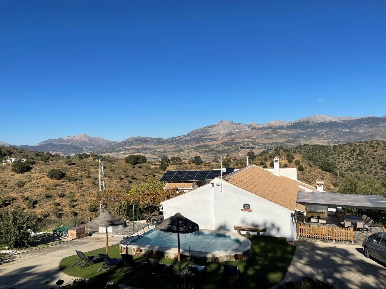 Vista exterior de Finca rústica en venda en Casabermeja amb Aire condicionat, Jardí privat i Terrassa