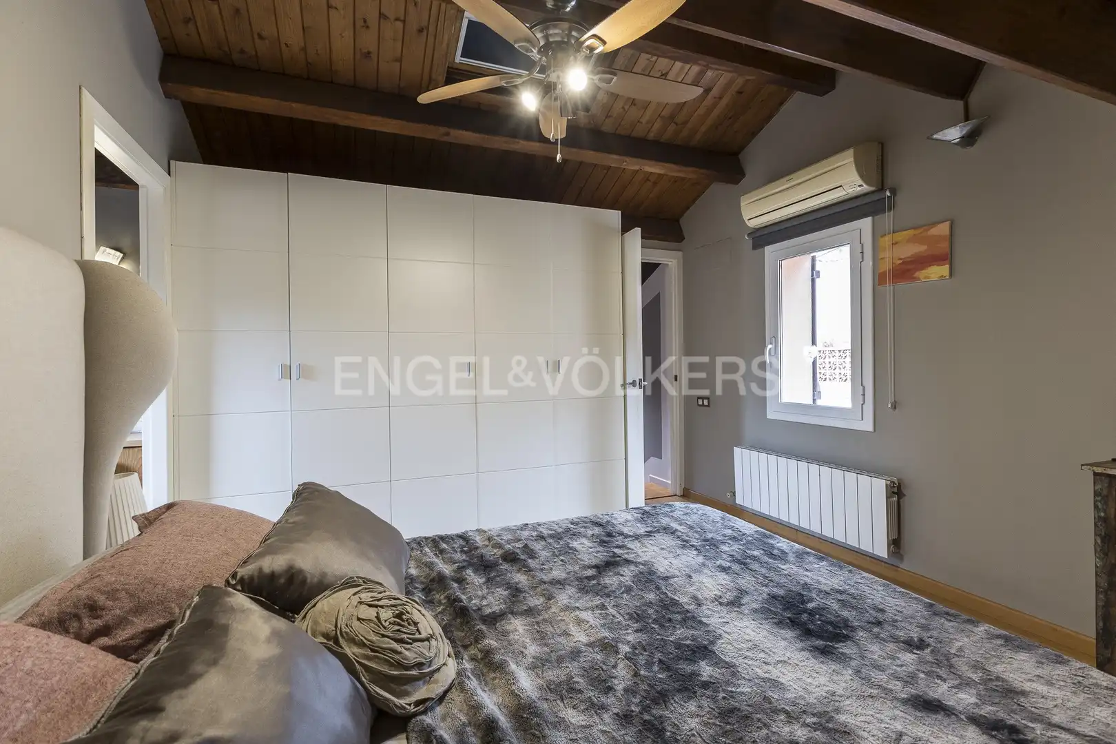 Habitación de Casa o chalet en venta en Barcelona con Aire acondicionado, Calefacción y Jardín privado