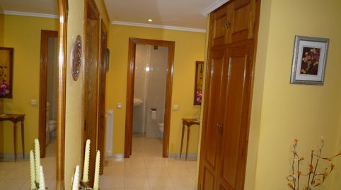 Foto 3 de Piso en venta en Calle Carpintero, Cacabelos, León