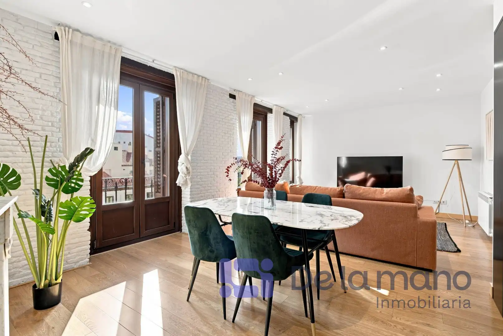 Exterior view of Flat for rent in Madrid  with Air Conditioner, Heating and Furnished