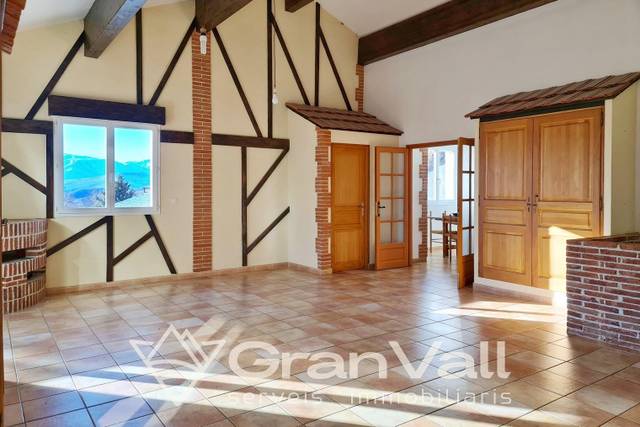 Casa-chalet en Venta en Saillagouse