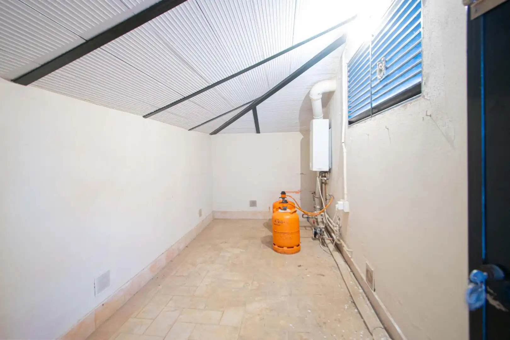 Casa o xalet en venda en Tomares amb Jardí privat, Terrassa i Piscina