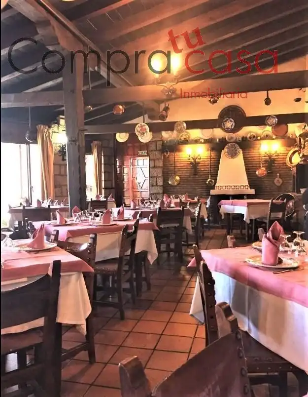Local en venta en Honrubia de la Cuesta con Amueblado