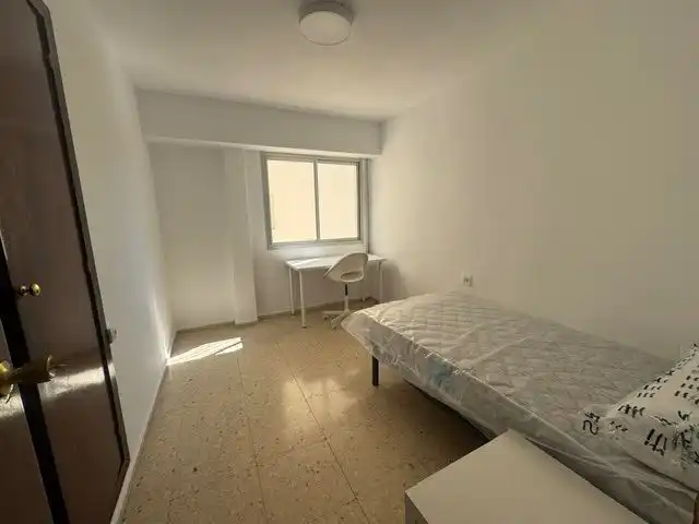 Bedroom of Flat for share in Alcoy / Alcoi  with Terrace and Furnished