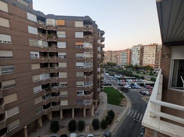 Pis amb ascensor en venda a Calle de Illueca 5