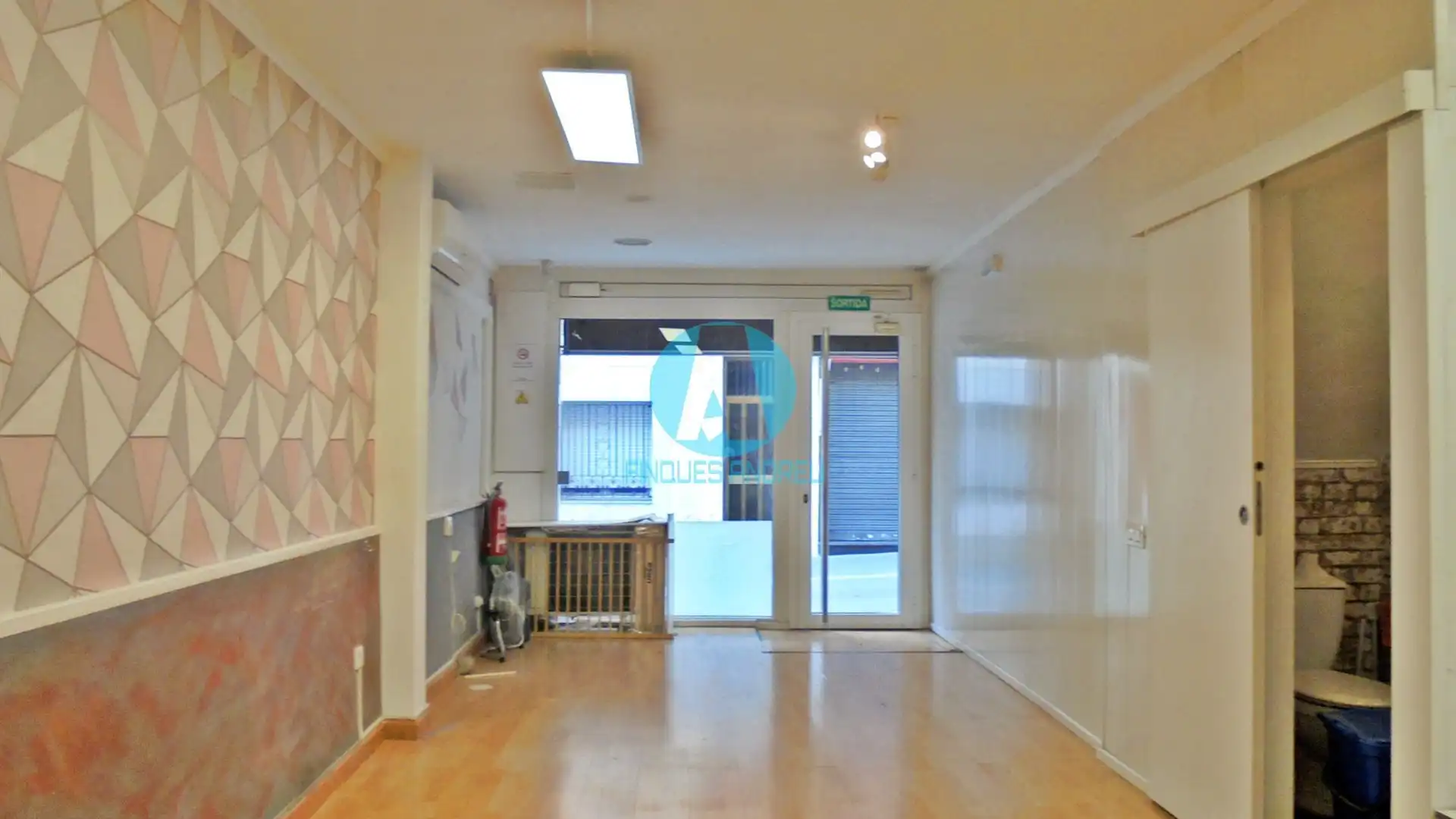 Local de alquiler en Mataró con Aire acondicionado