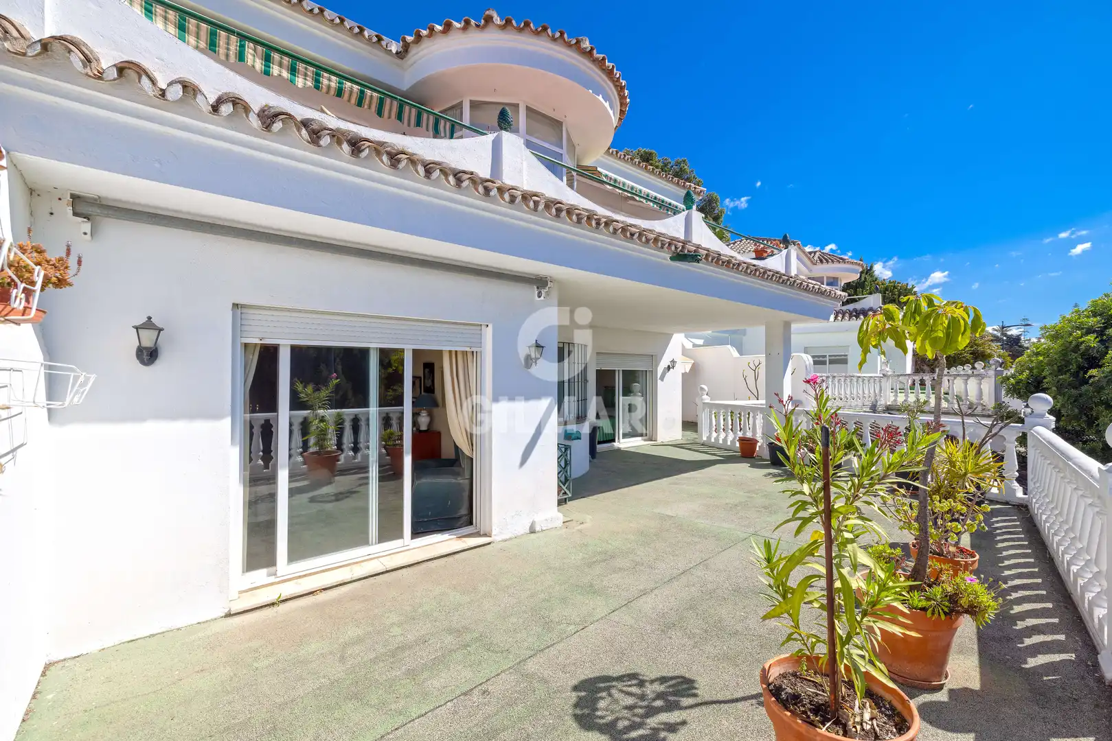 Vista exterior de Casa adosada en venta en Marbella
