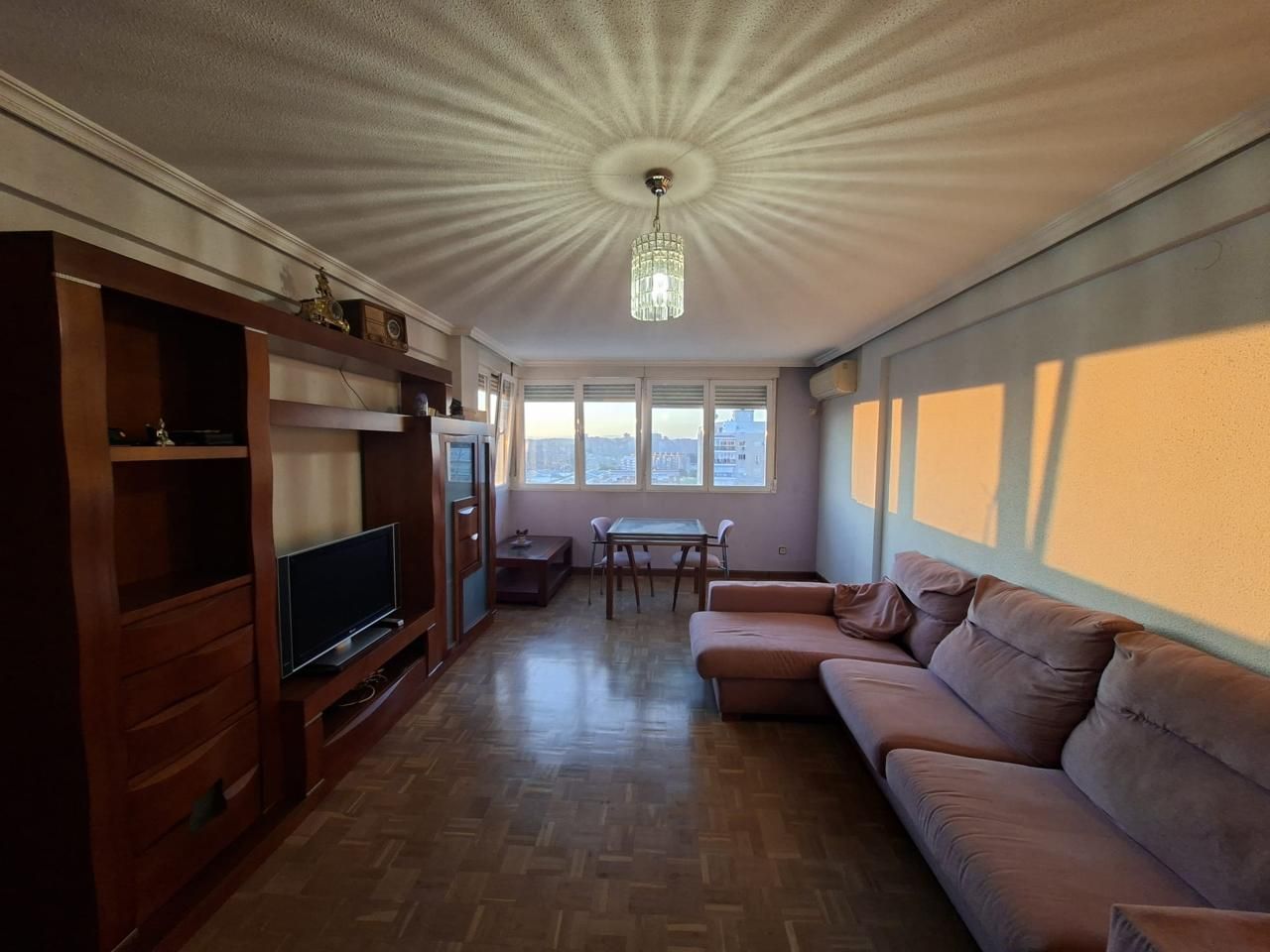 Sala d'estar de Pis en venda en  Madrid Capital amb Aire condicionat, Calefacció i Parquet