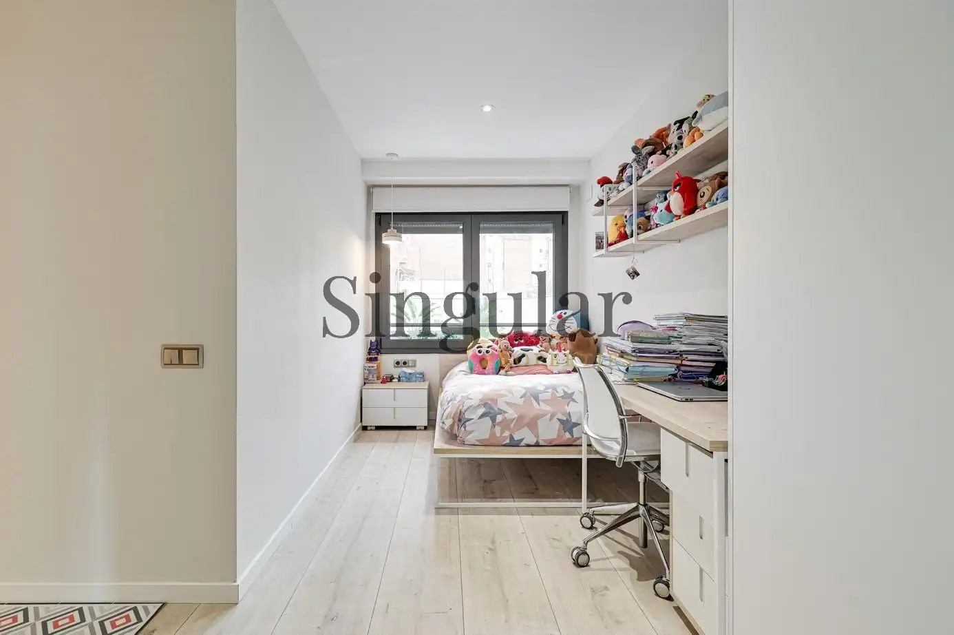 Habitación de Piso en venta en Barcelona con Aire acondicionado, Calefacción y Jardín privado