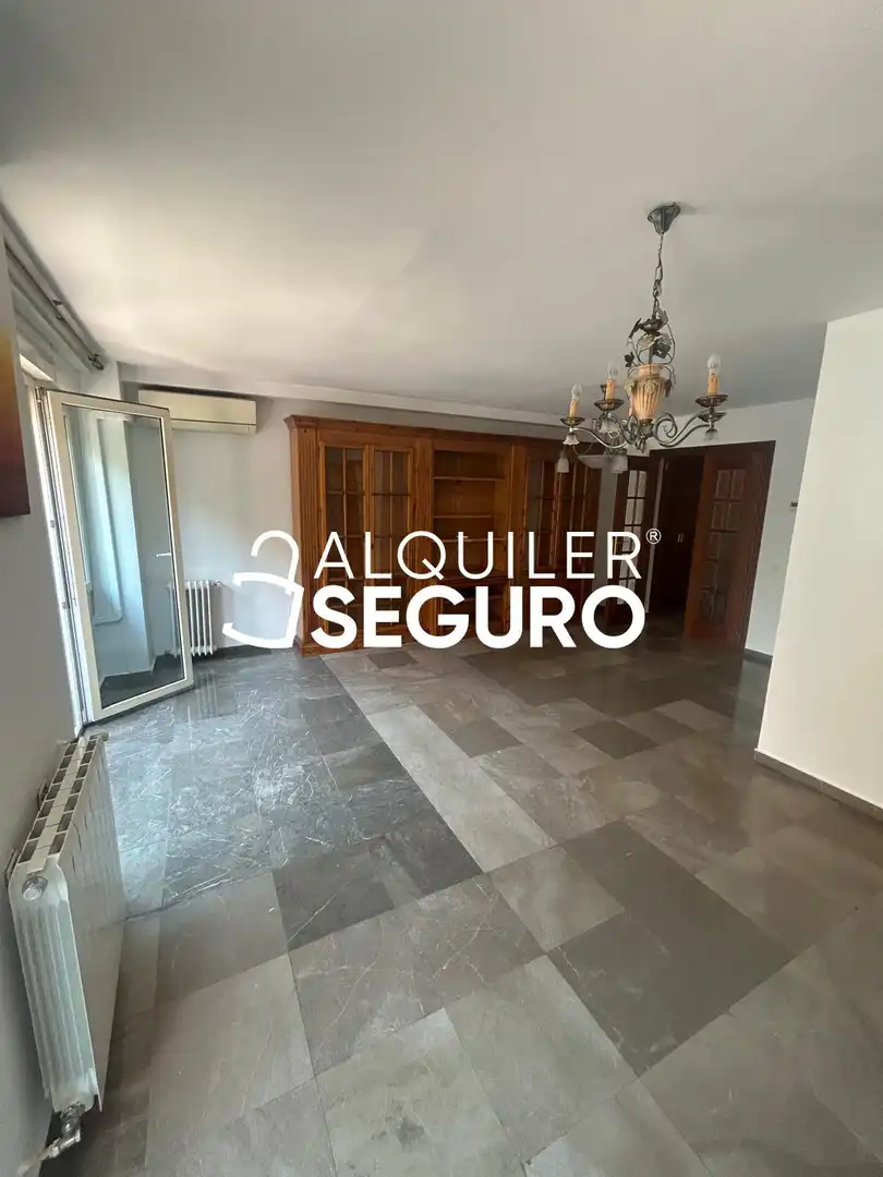 Sala d'estar de Pis de lloguer en Granada amb Aire condicionat i Calefacció