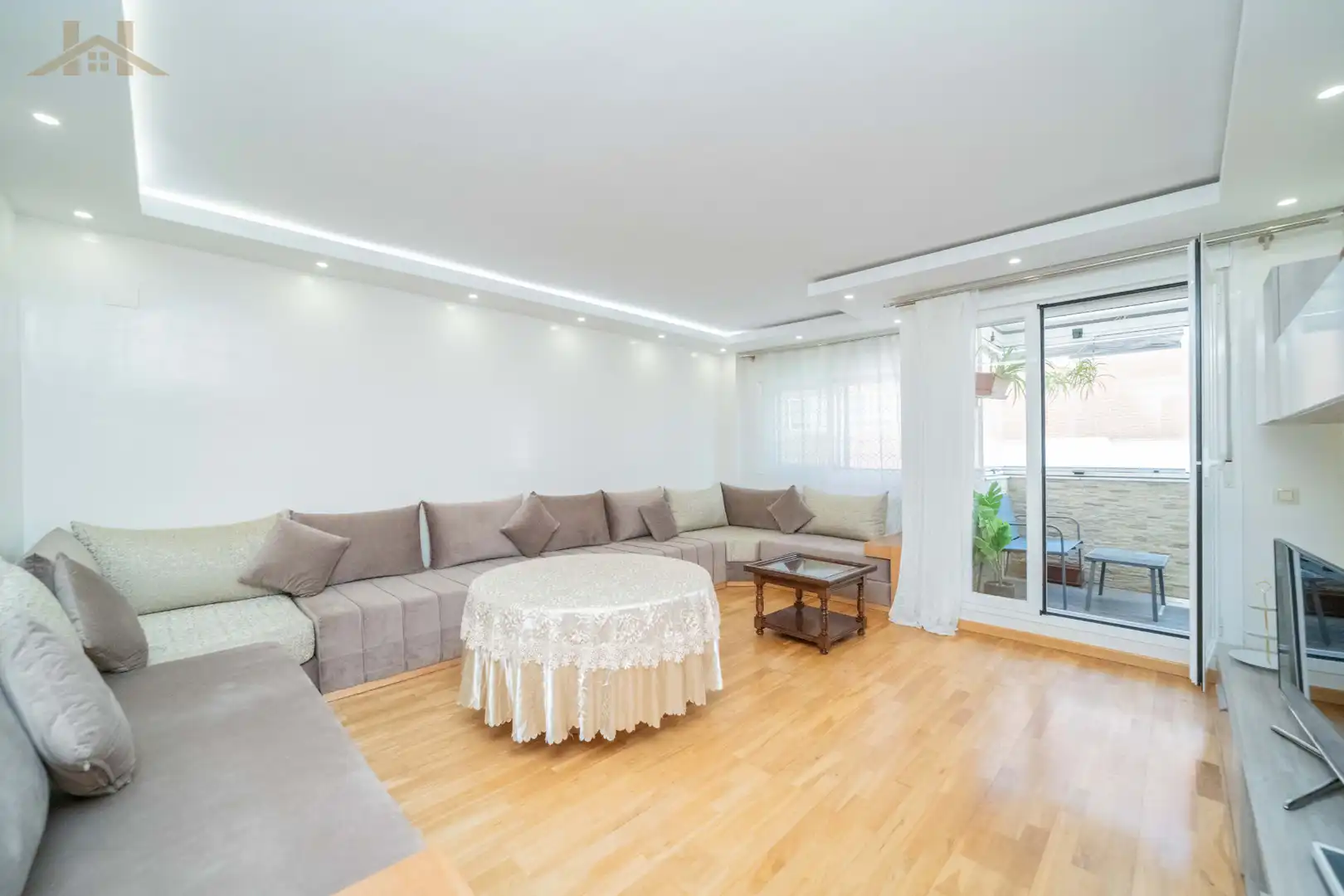 Sala d'estar de Pis en venda en Arroyomolinos (Madrid) amb Calefacció, Terrassa i Traster