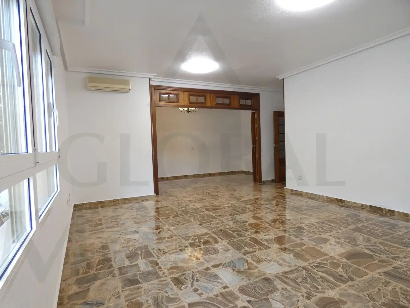 Flat for rent in Calle Ángel Bruna, 20, Ensanche