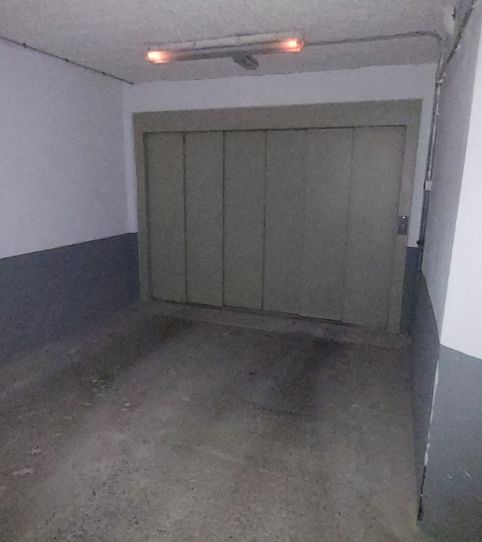 Foto 2 de Garaje de alquiler en Carrer Pego, 20, Benimàmet, Valencia Capital