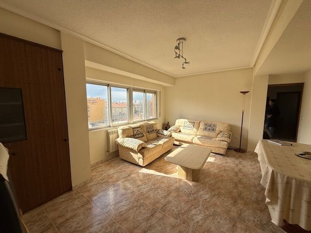 Living room of Flat for sale in Peñaranda de Bracamonte  with Heating and Furnished