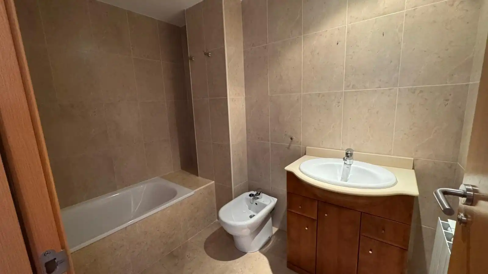 Baño de Piso en venta en Sabadell con Calefacción, Parquet y Balcón
