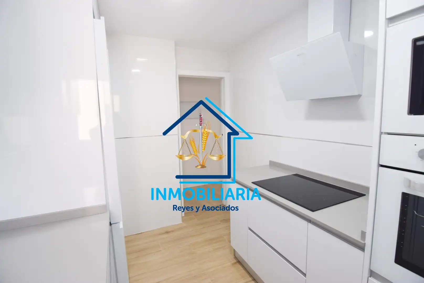 Kitchen of Flat for sale in Córdoba  with Air Conditioner and Heating