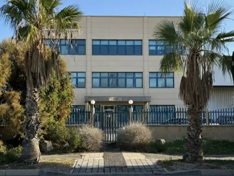 Nave industrielle à louer à Calle del Dólar 100