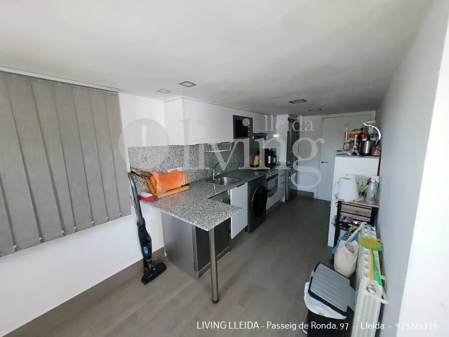 Cuina de Casa o xalet en venda en Lleida amb Aire condicionat, Calefacció i Jardí privat