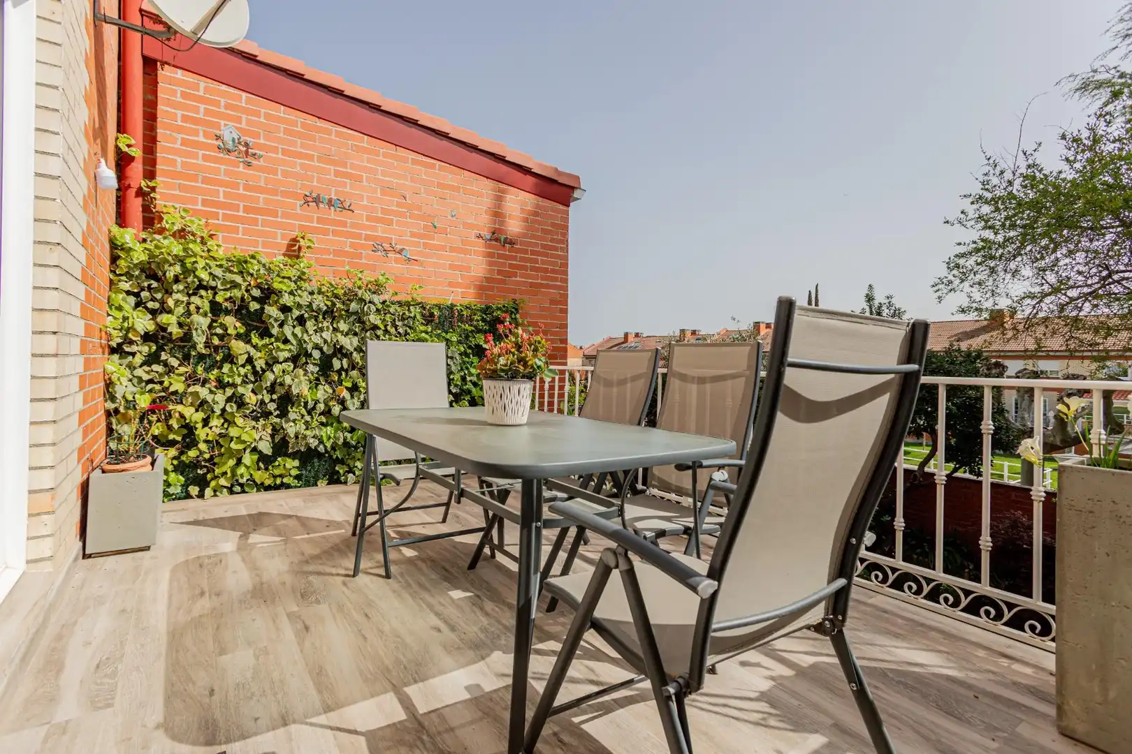 Terraza de Casa adosada en venta en Tres Cantos con Calefacción, Jardín privado y Terraza