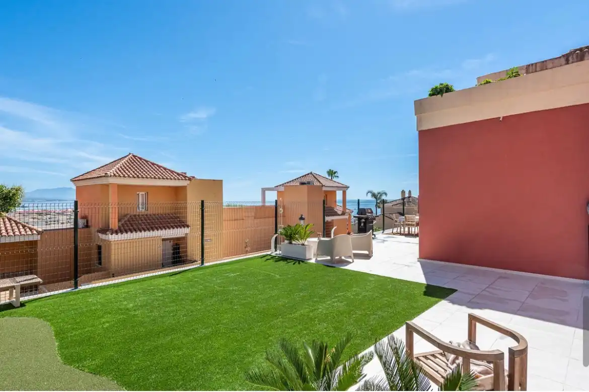Appartamento con piscina in vendita a La Duquesa, imagen 4