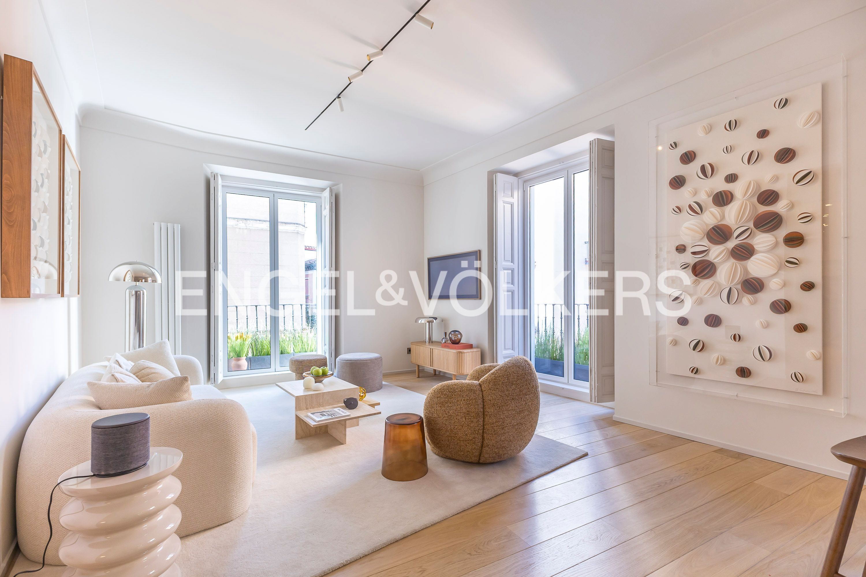 Sala d'estar de Apartament en venda en  Madrid Capital amb Aire condicionat, Calefacció i Moblat