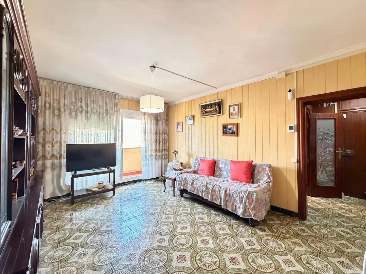 Living room of Flat for sale in Sabadell  with Balcony