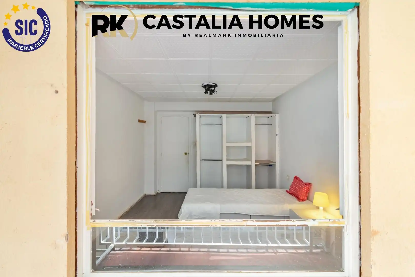 Habitación de Piso en venta en Castellón de la Plana / Castelló de la Plana con Trastero y Balcón