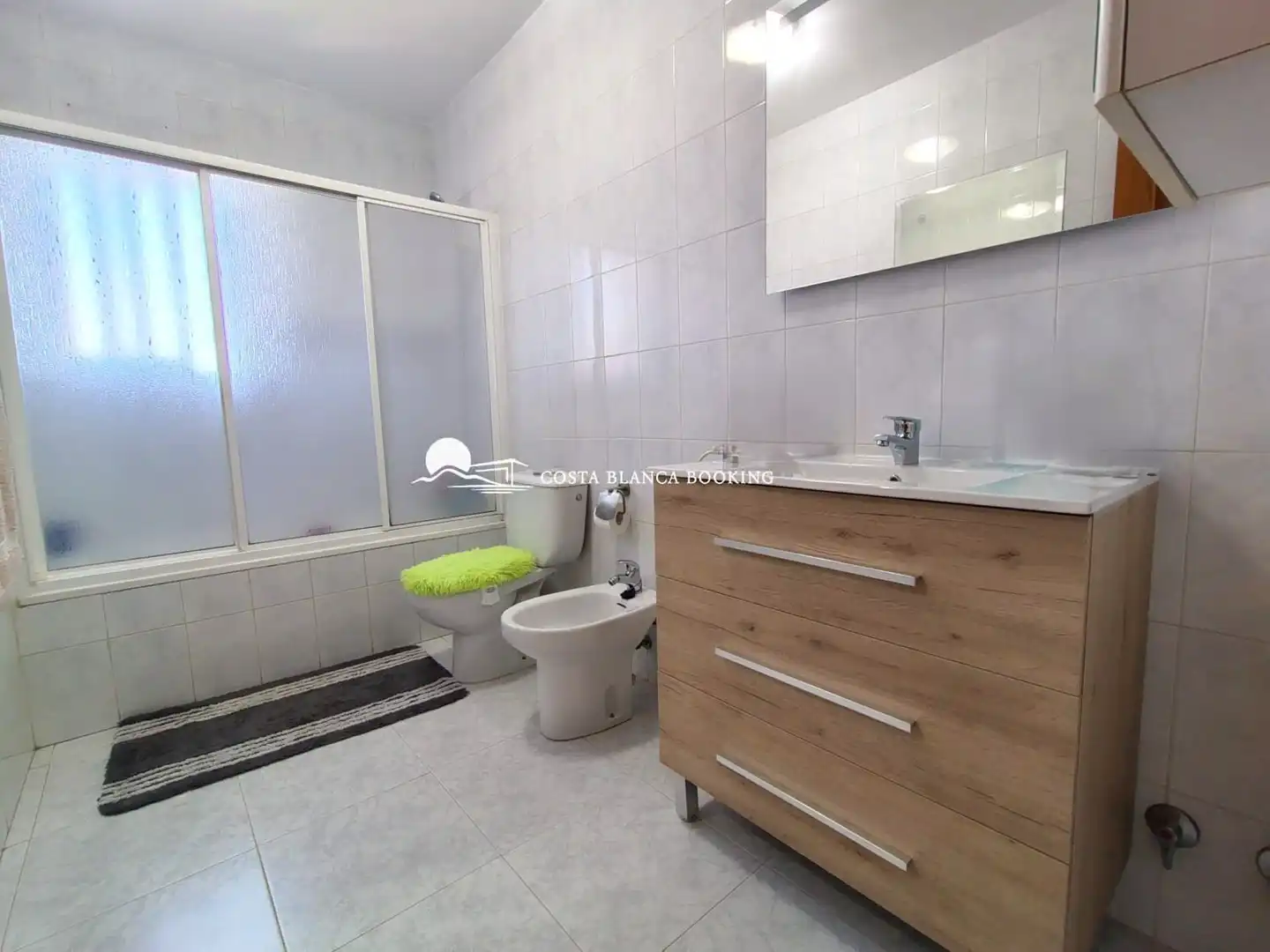 Baño de Casa o chalet en venta en L'Alfàs del Pi con Aire acondicionado, Jardín privado y Terraza